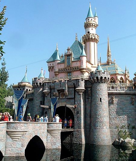 Das Dornröschenschloss im Disney Land Park in Anaheim Kalifornien